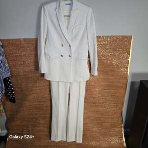 J.McLaughlin White Double-Breasted Blazer and Matching Pants Suit Set size 2